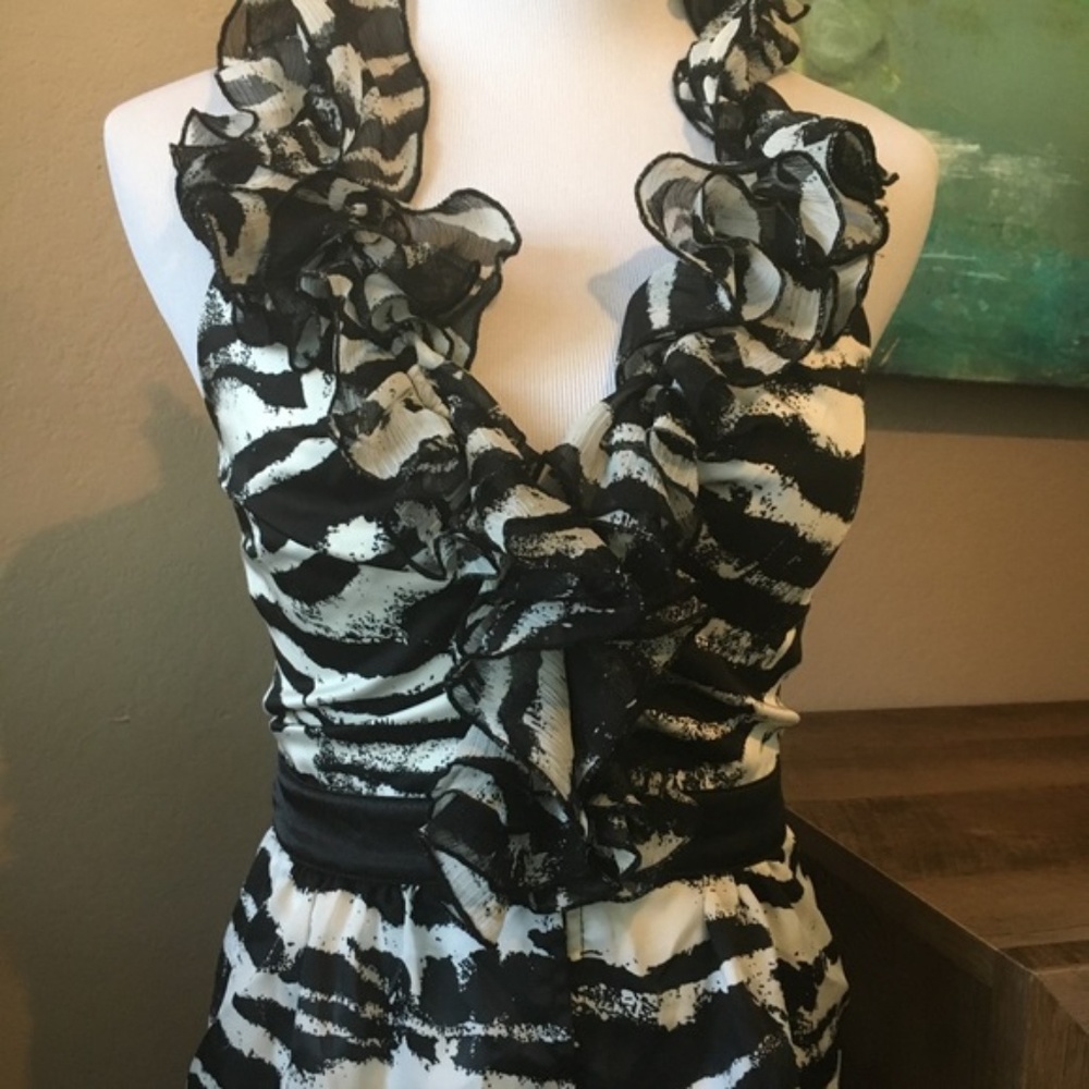 BeBe Ruffled Halter